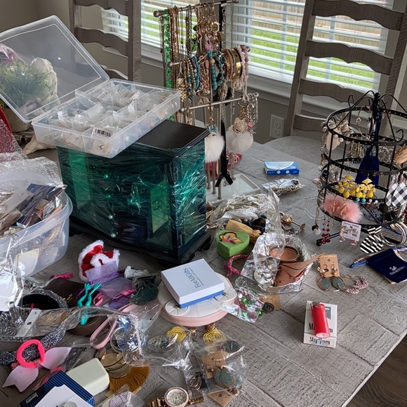 I’m Back! And Welcome To My Closet! - Picture 9 of 11